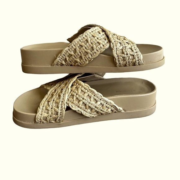 Marc Fisher Shoes - Marc Fisher Welti Flat Footbed Sandal Tan Raffia Criss Cross Straps Size 8 1/2